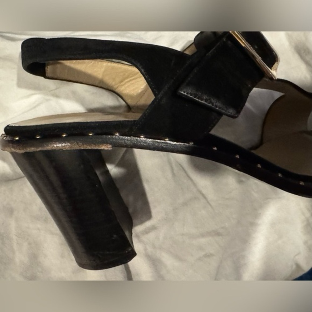 Salvatore Ferragamo Black T strap Sandals heel Gold studs chunky buckle rare7.5 - Picture 5 of 5